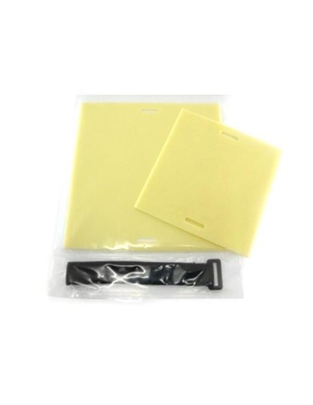 Plancha que simula la piel para practicar. Plancha que simula la piel para practicar.