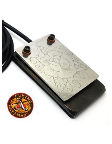 Pedal grabado a mano