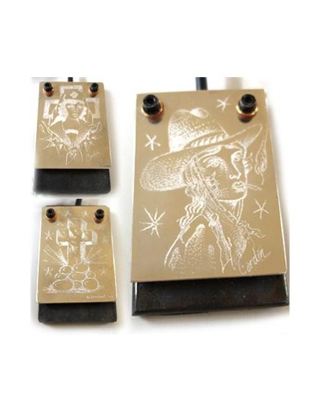 Pedal grabado a mano Pedal grabado a mano