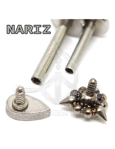 Labret Triangulo Bolas y Corazon  (Rosca interna)